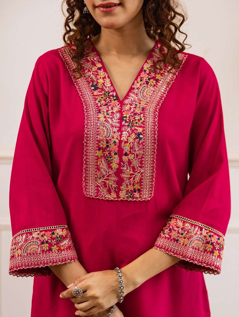 women embroidered bell sleeve ethnic co-ord set - 22037027 - Standard Image - 4