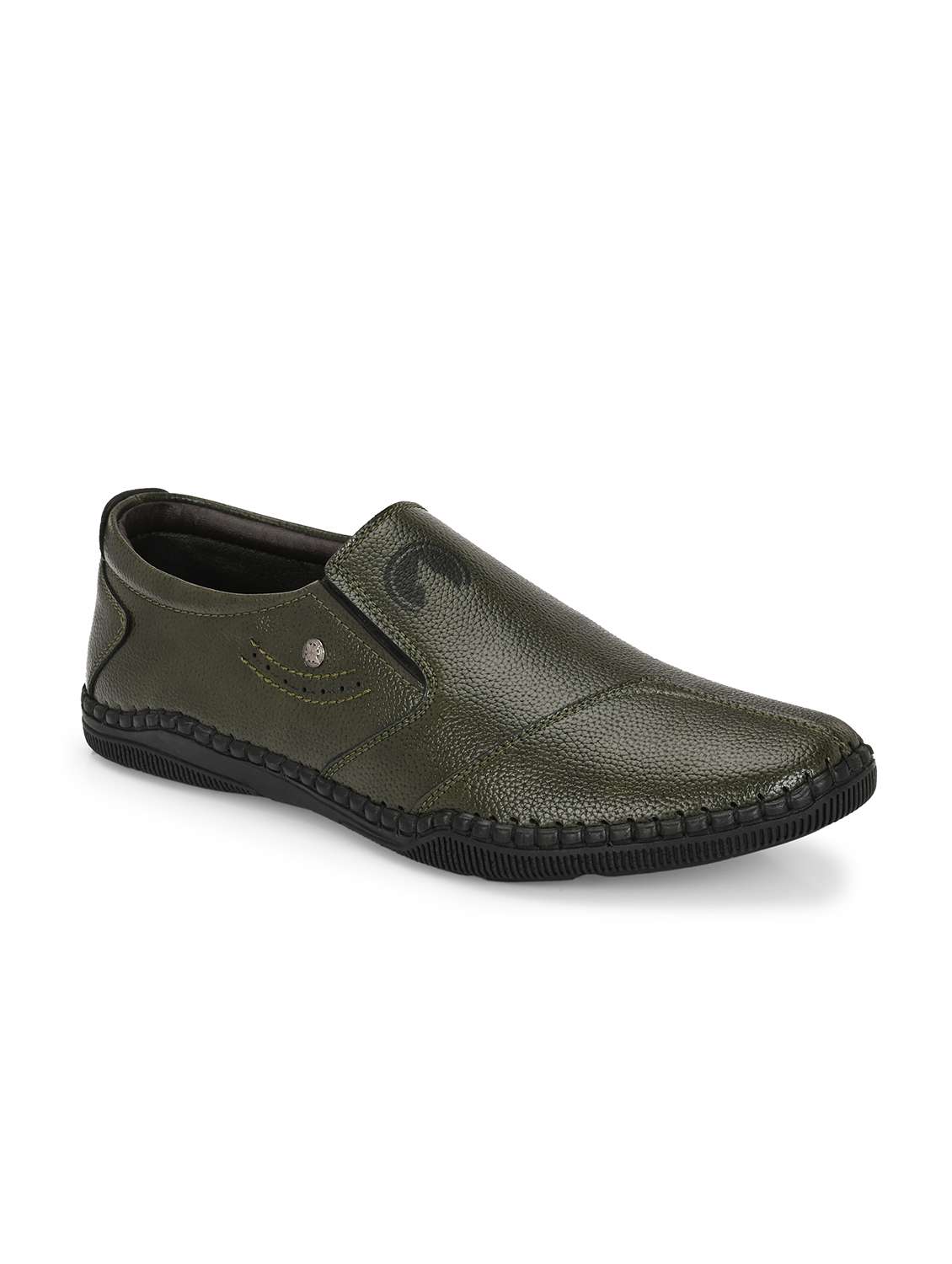 men green solid slip on formal shoes - 22037038 -  Zoom Image - 0