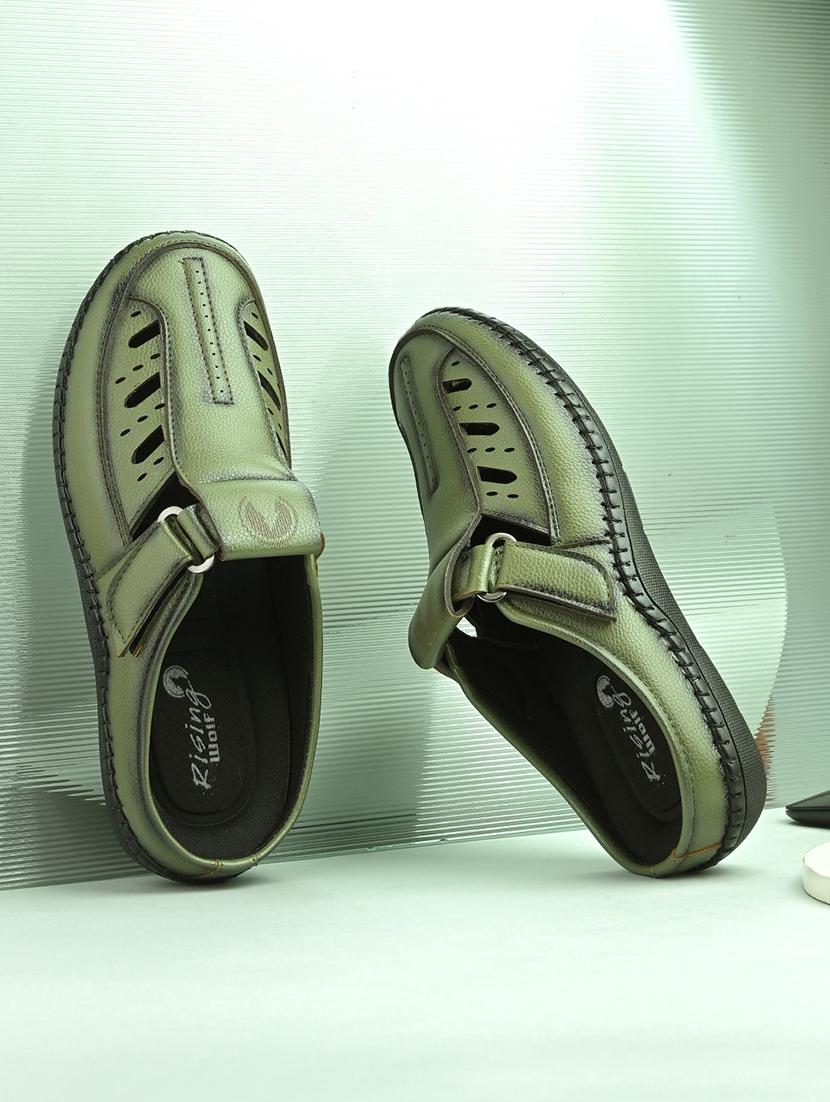 men solid green slip on sandal - 22037042 - Standard Image - 1