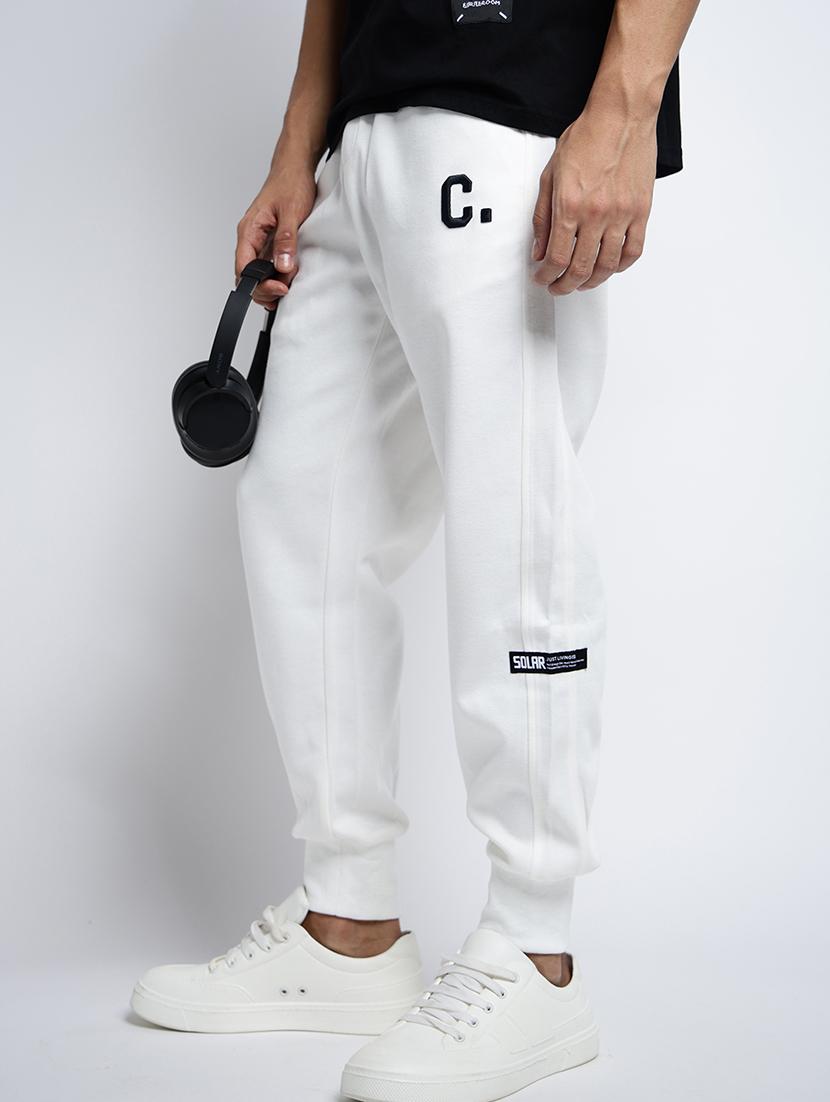 men solid mid rise regular fit jogger - 22038022 - Zoom Image - 0