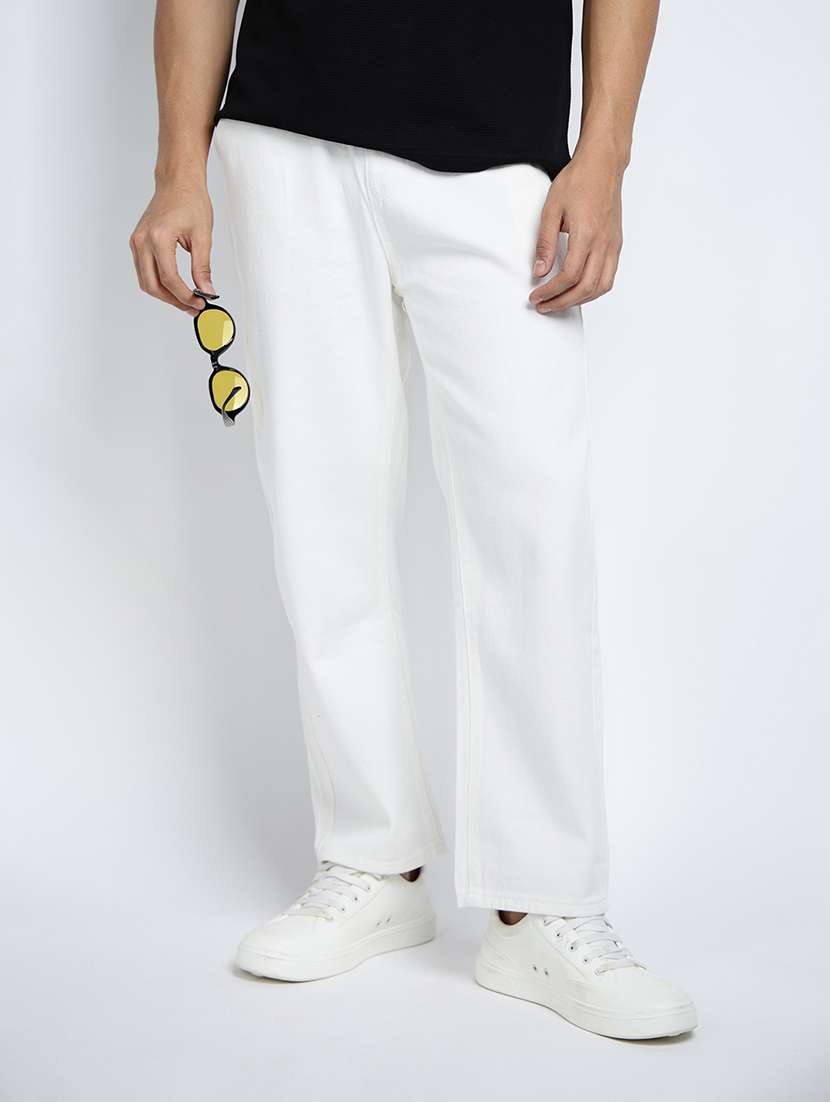 men solid mid rise straight fit trouser