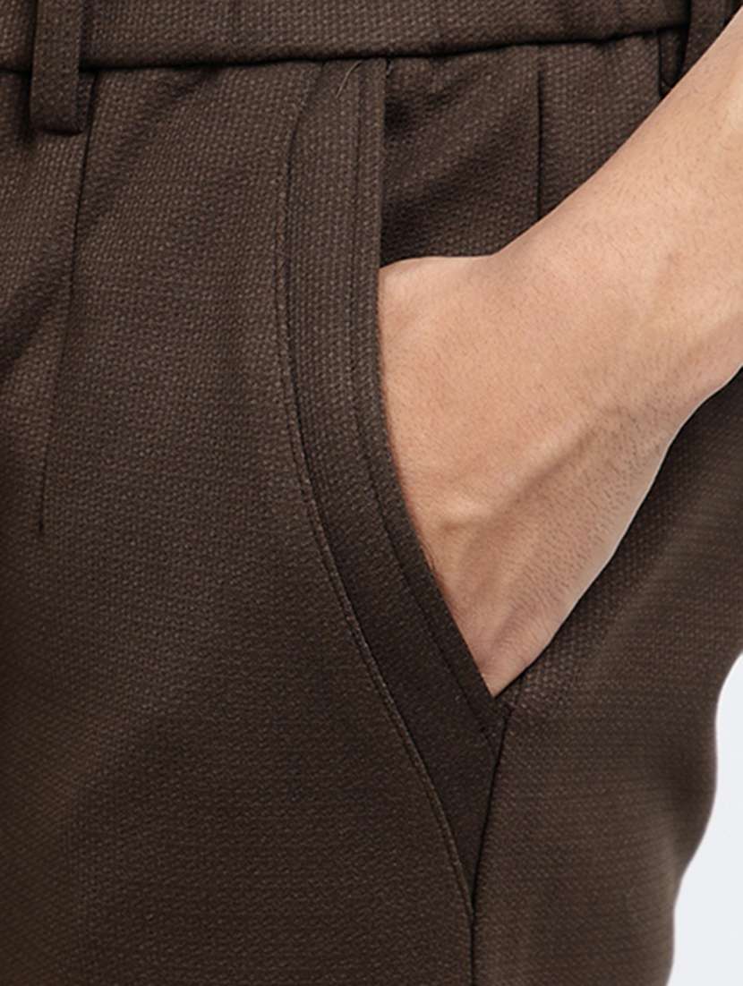 men solid mid rise slim fit chinos - 22038036 - Standard Image - 6