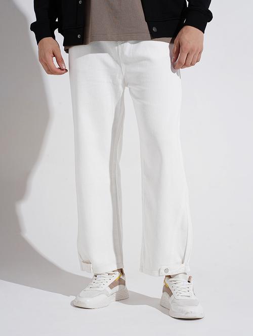 men solid mid rise straight fit chinos - 22038064 - Standard Image - 0
