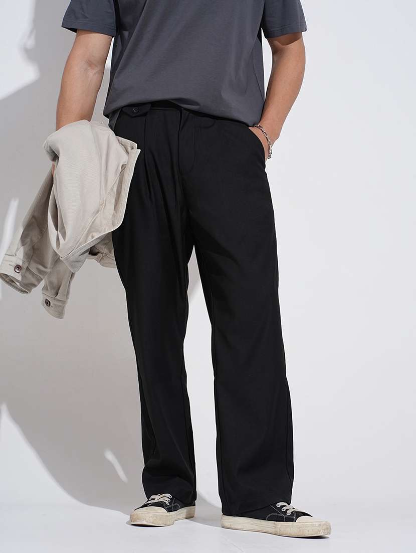 men black solid mid rise straight fit chinos