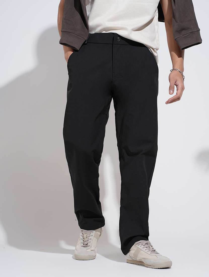 men black solid mid rise straight fit chinos