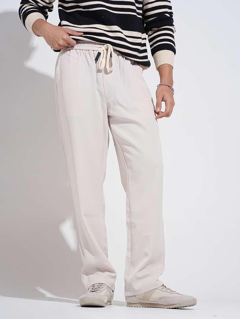 men solid low rise straight fit chinos 