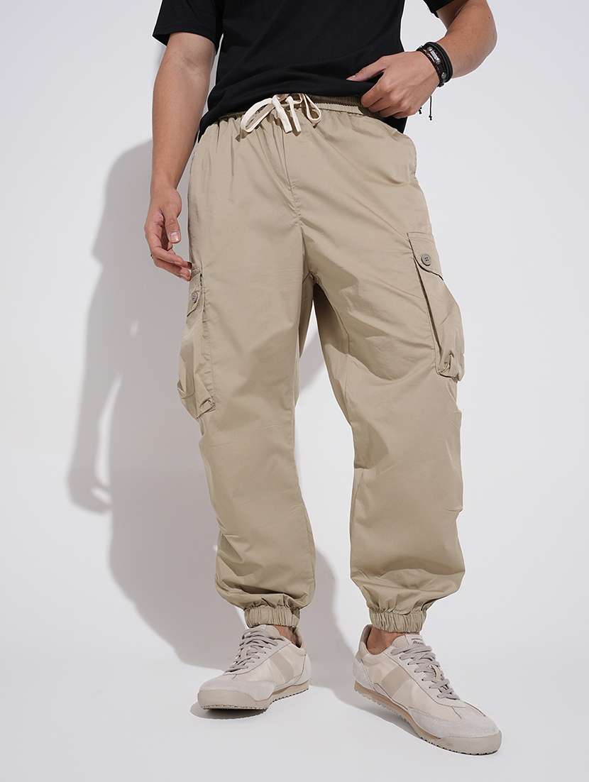 men solid low rise relaxed fit jogger