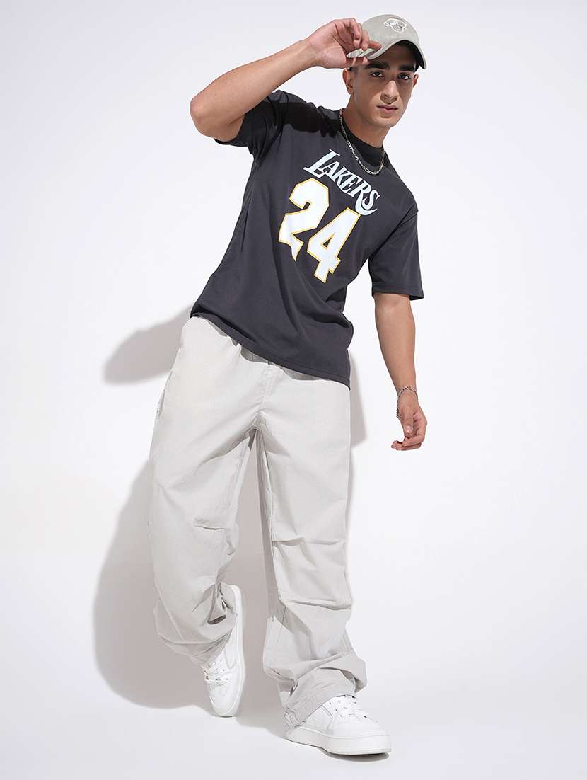 men solid low rise loose fit parchute pant - 22038091 -  Standard Image - 4