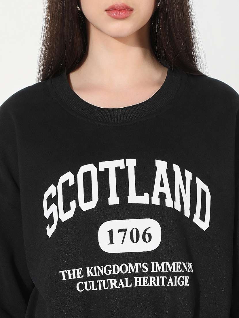 women printed long sleeve cropped pullover - 22038349 - Standard Image - 4