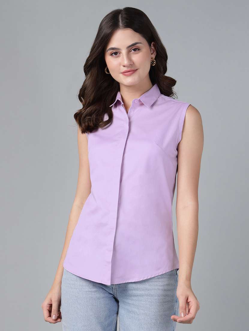 women solid collared sleeveless shirt