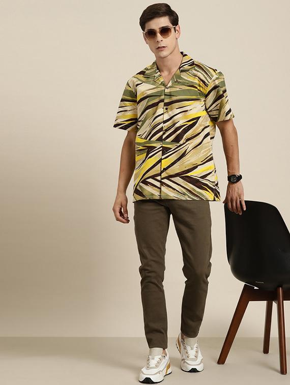 men printed cuban collared short sleeve loose fit shirt - 22038945 - Standard Image - 4