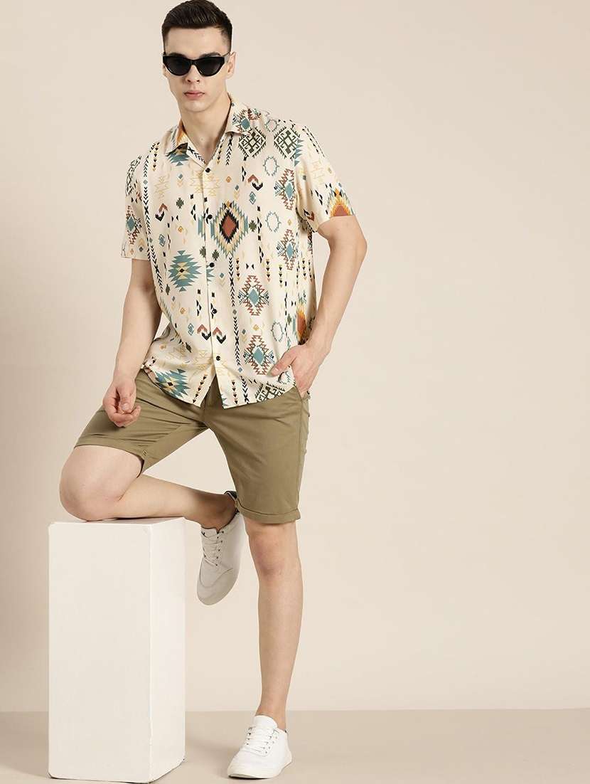 men printed cuban collared short sleeve shirt - 22038973 - Standard Image - 4