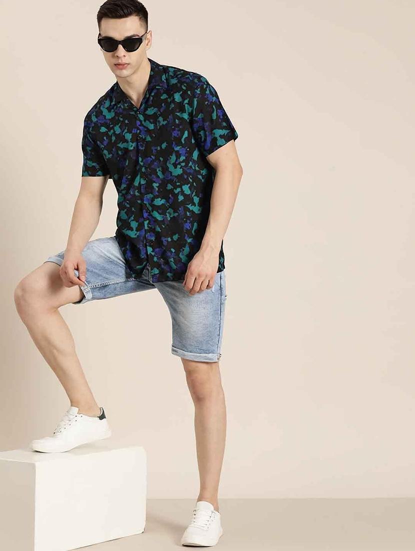 men printed cuban collared short sleeve shirt - 22038976 - Standard Image - 4