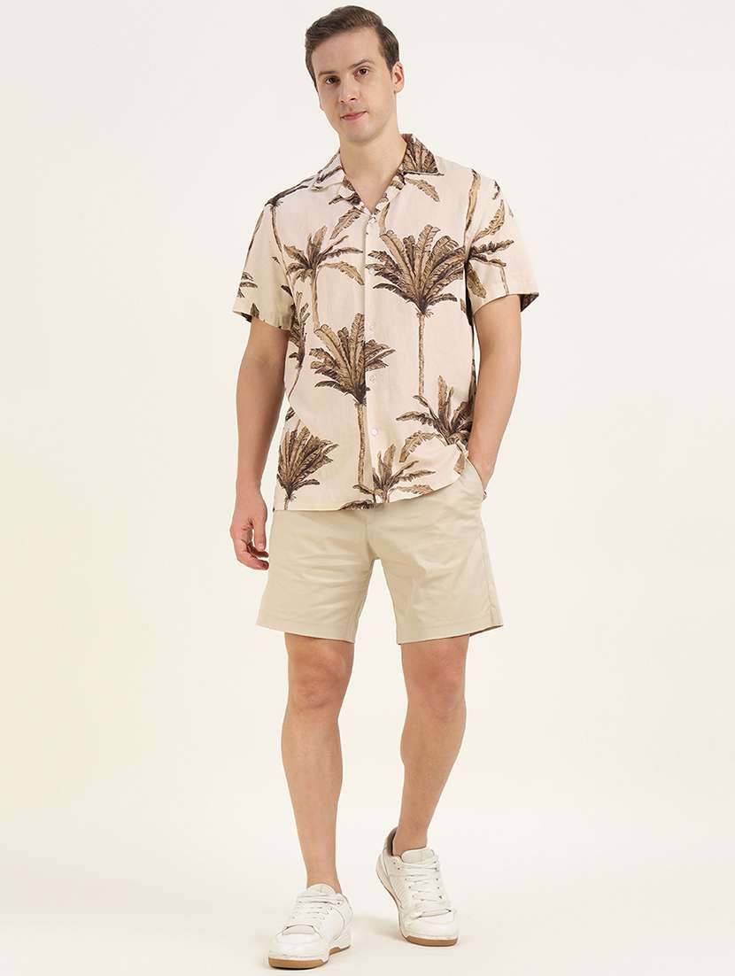 men printed cuban collared short sleeve shirt - 22039006 -  Standard Image - 4