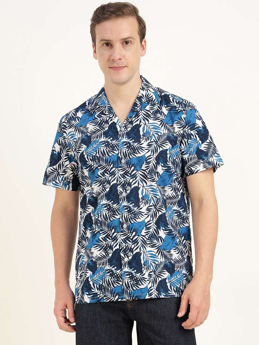 men printed cuban collared short sleeve shirt - 22039011 -  Standard Image - 1