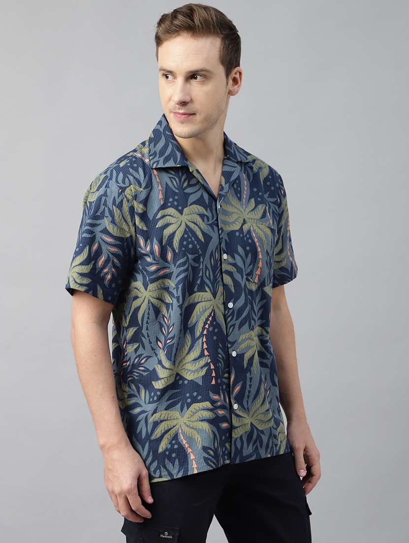 men printed cuban collared short sleeve shirt - 22039013 -  Standard Image - 1