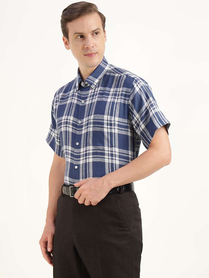 men checkered collared short sleeve shirt - 22039657 -  Standard Image - 1