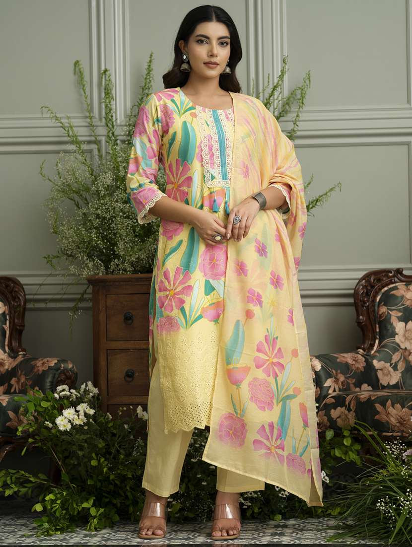 women printed kurta and pant with dupatta set