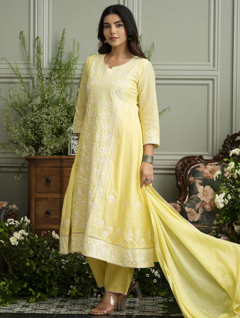 women embroidered kurta and pant with dupatta set - 22039775 - Standard Image - 1