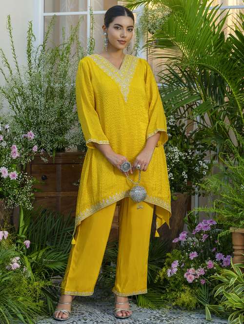 women embroidered three quarter sleeve ethnic co-ord set - 22039784 -  Standard Image - 0