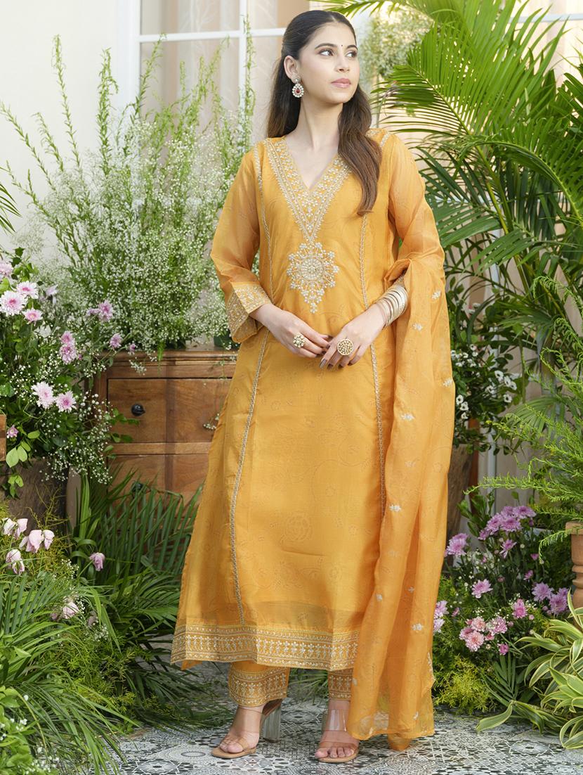 women embroidered kurta and pant with dupatta set - 22039791 - Standard Image - 1