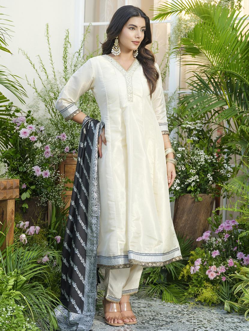 women embroidered kurta and pant with dupatta set - 22039792 -  Standard Image - 1