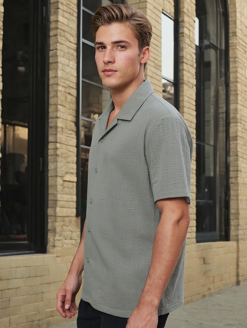 men solid cuban collar loose fit shirt - 22039798 - Standard Image - 1