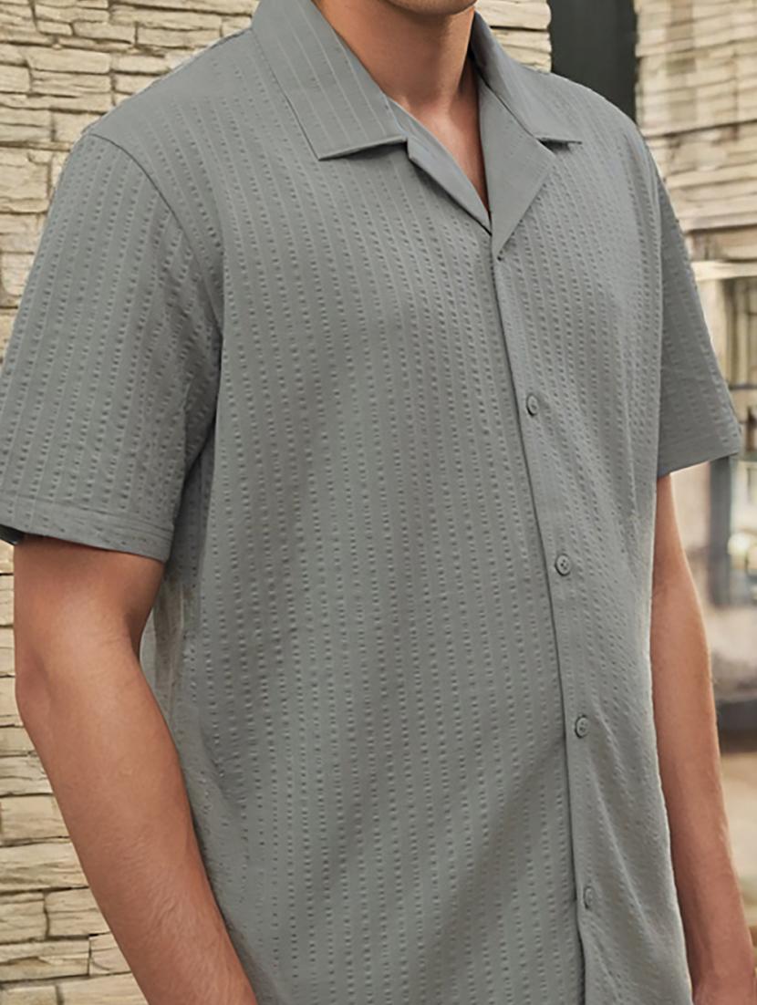 men solid cuban collar loose fit shirt - 22039798 - Standard Image - 4