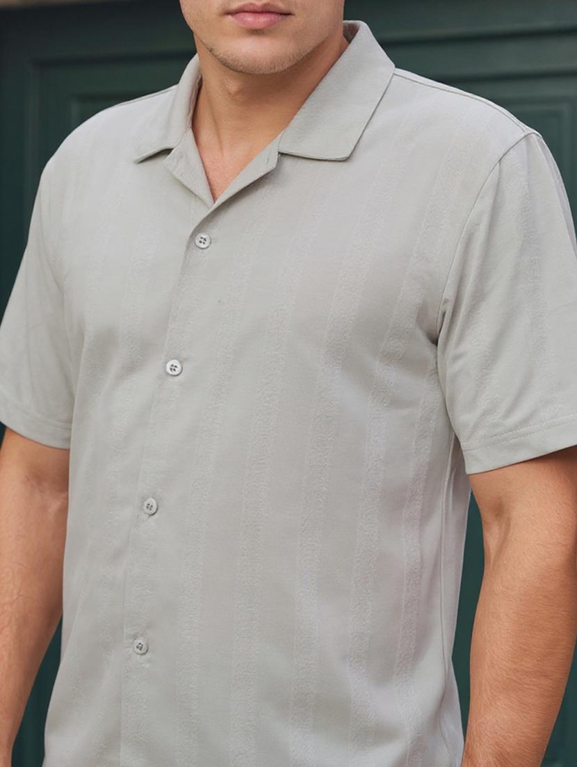 men solid cuban collar loose fit shirt - 22039799 - Standard Image - 4