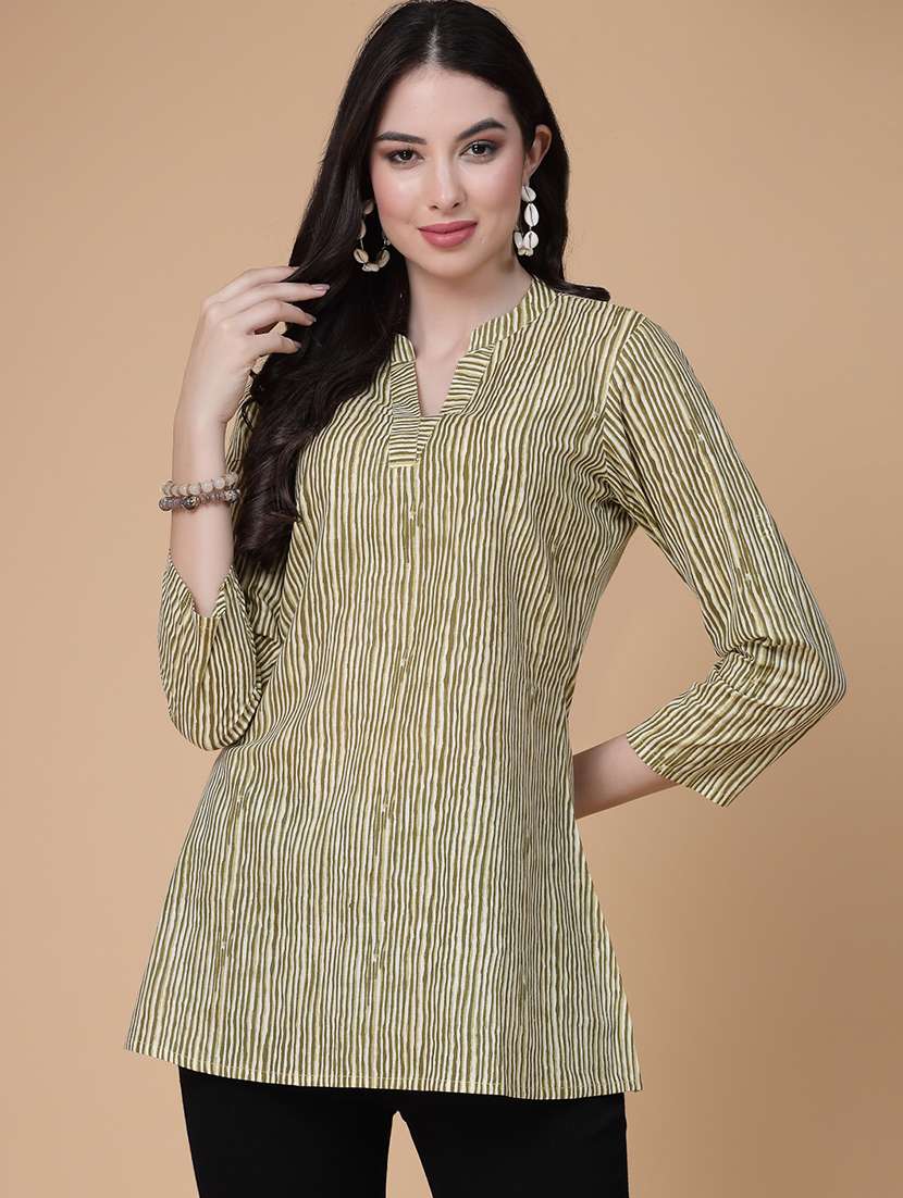 women printed three quarter sleeve kurti
