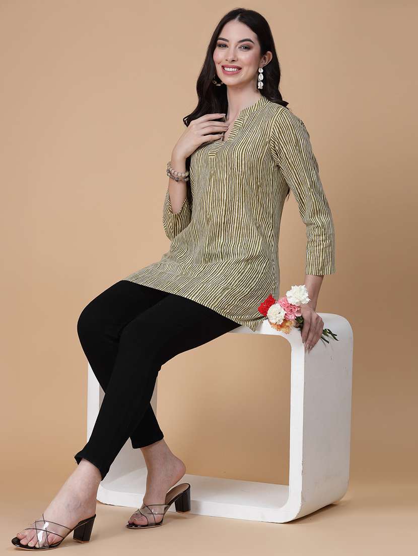 women printed three quarter sleeve kurti - 22039817 - Standard Image - 4