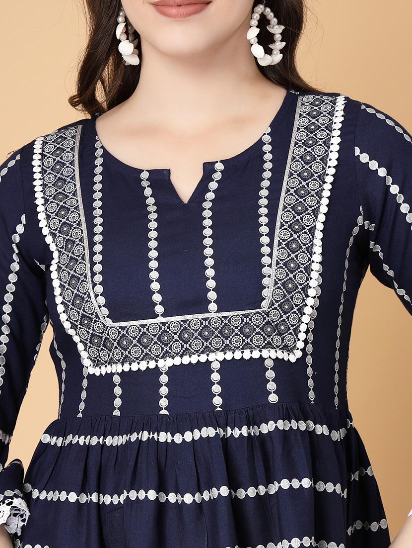 women printed three quarter sleeve flared kurti - 22040468 - Standard Image - 4