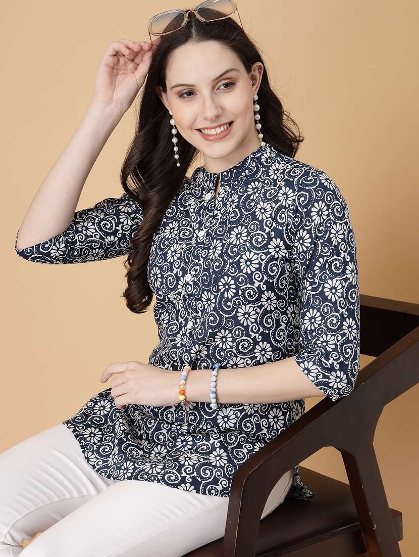 women printed three quarter sleeve straight kurti