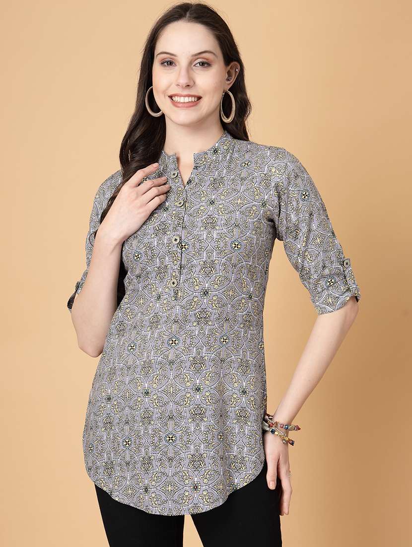 women printed three quarter sleeve straight kurti