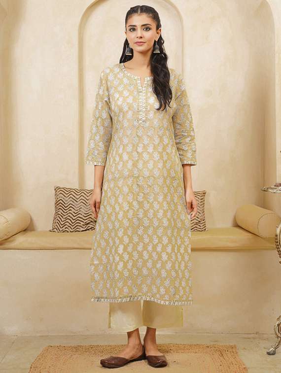 women printed three quarter sleeve straight kurta - 22040892 - Zoom Image - 0