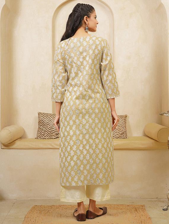 women printed three quarter sleeve straight kurta - 22040892 - Standard Image - 4