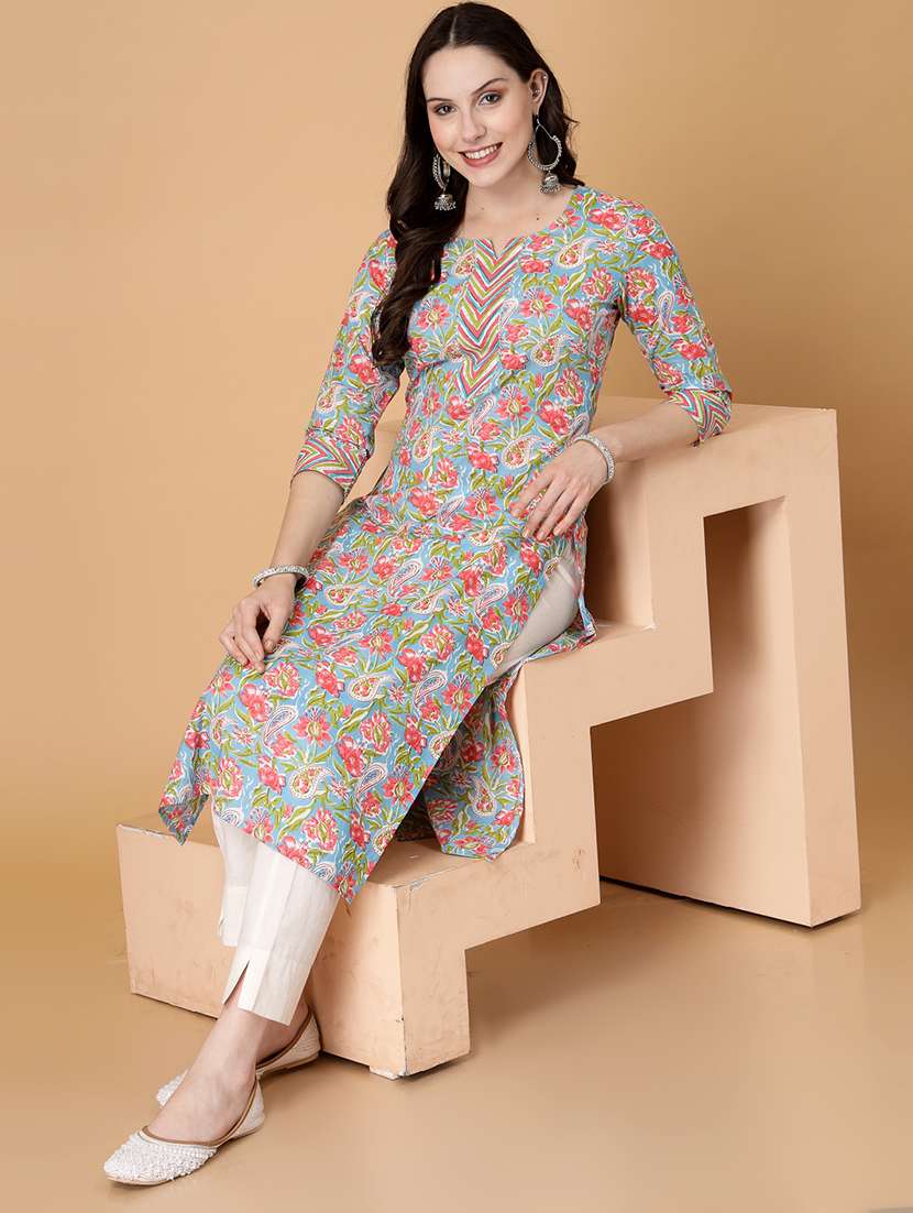 women printed three quarter sleeve straight kurta