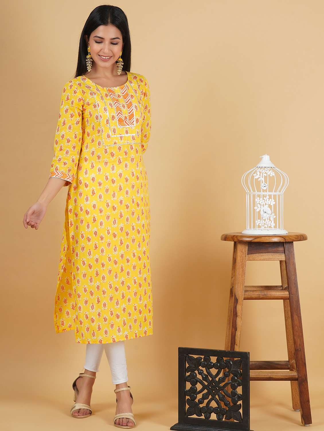 women printed three quarter sleeve straight kurta