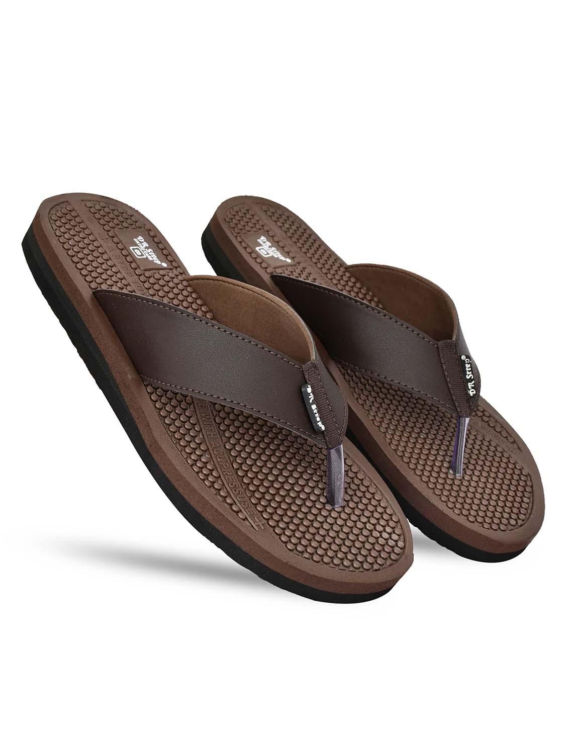 men brown solid slipper - 22040988 - Standard Image - 1