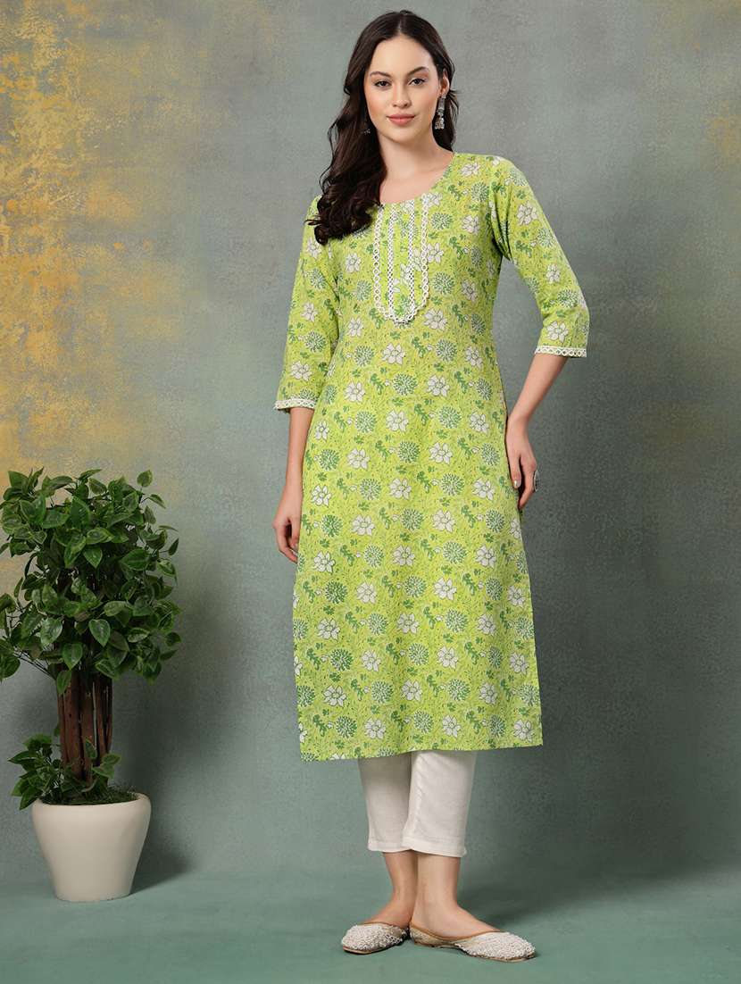 women printed three quarter sleeve straight kurta