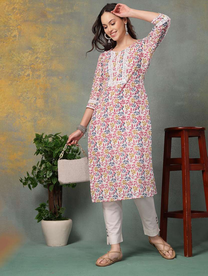 women printed three quarter sleeve straight kurta