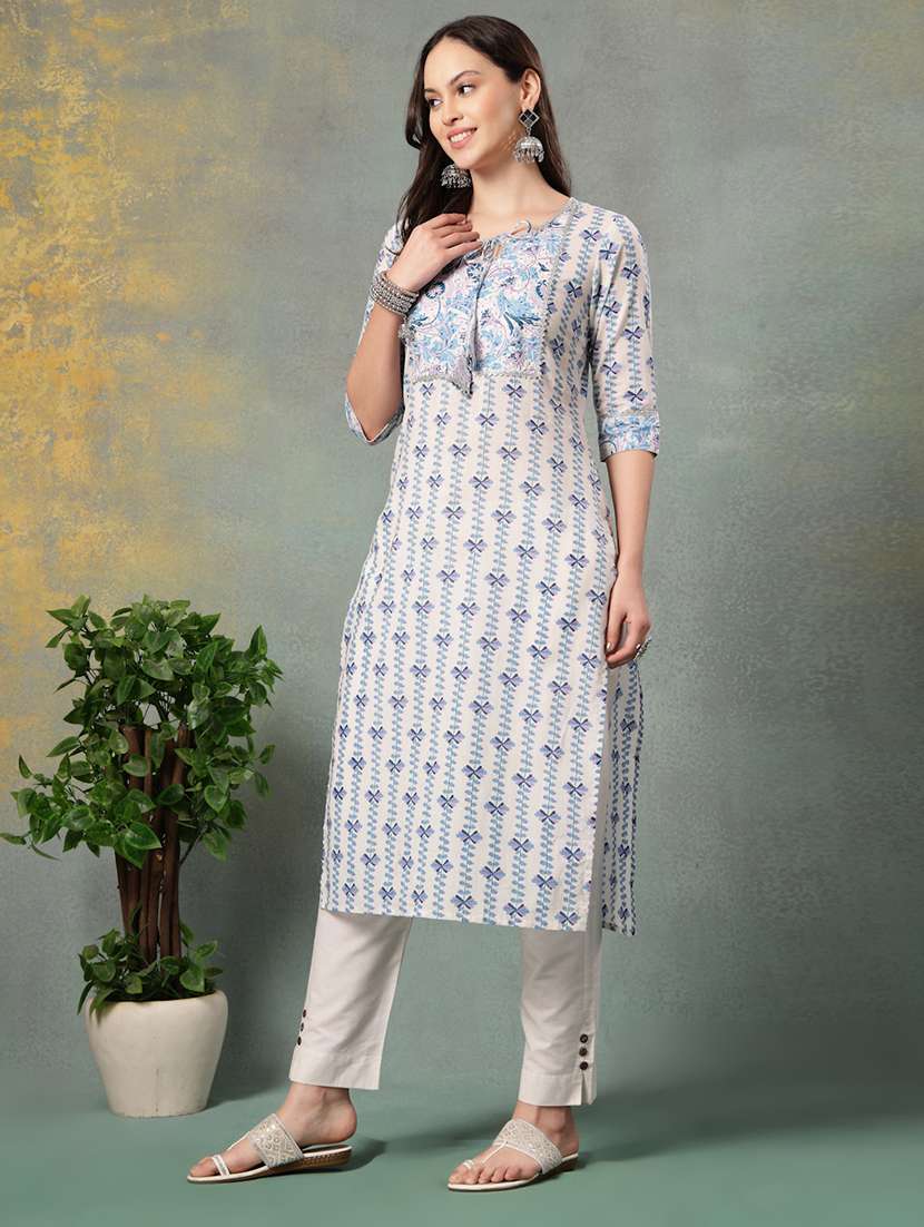 women printed three quarter sleeve straight kurta - 22040998 - Standard Image - 4