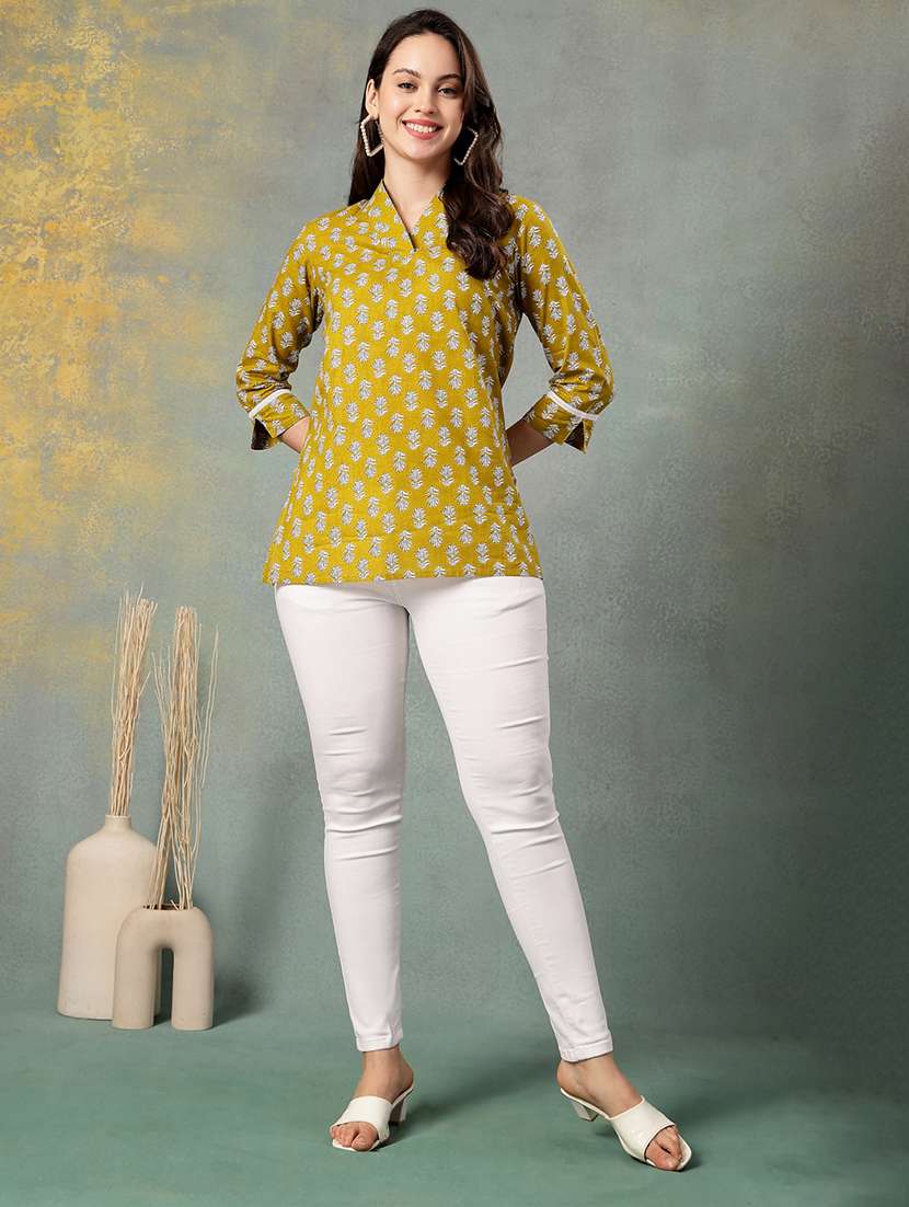 women printed three quarter sleeve straight kurti - 22041027 - Standard Image - 4
