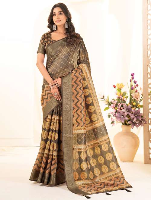 women printed bordered saree with blouse - 22041068 -  Standard Image - 0