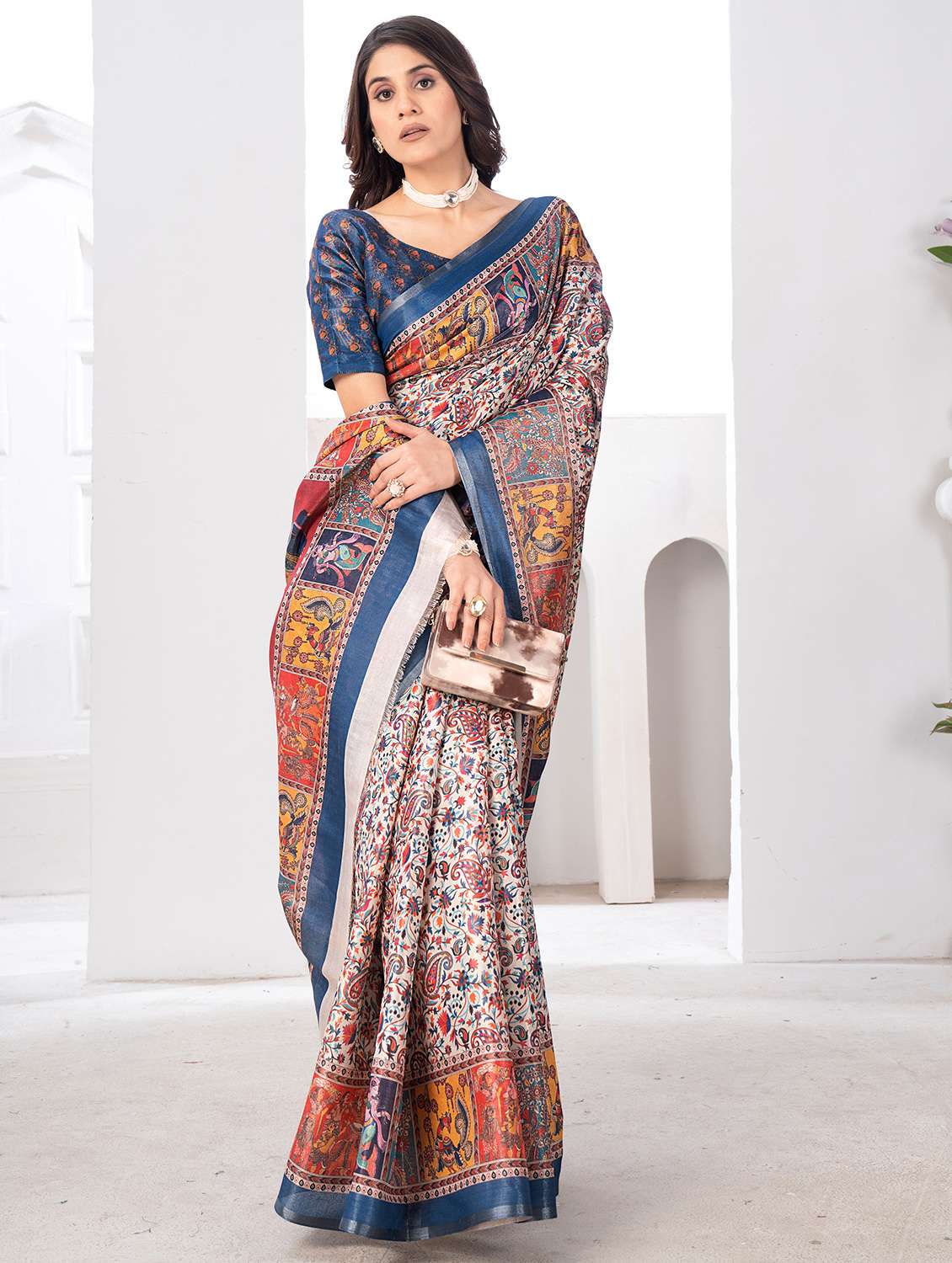 women printed casual wear saree with blouse