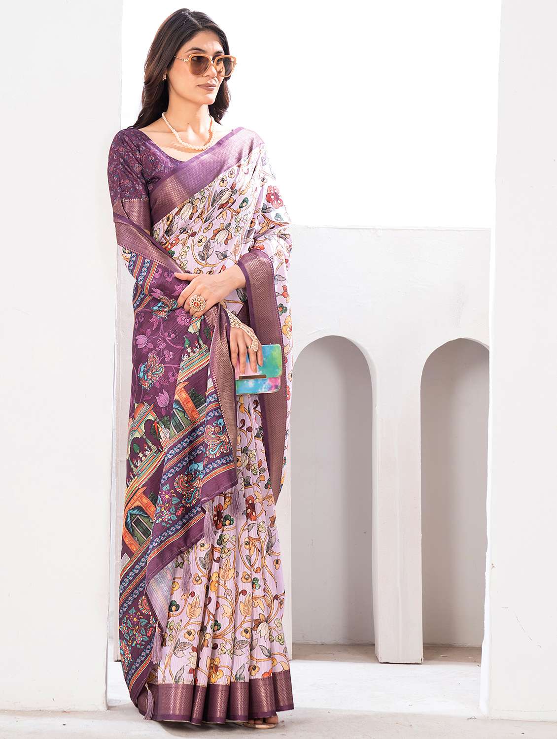 women printed casual wear saree with blouse - 22041076 -  Standard Image - 1