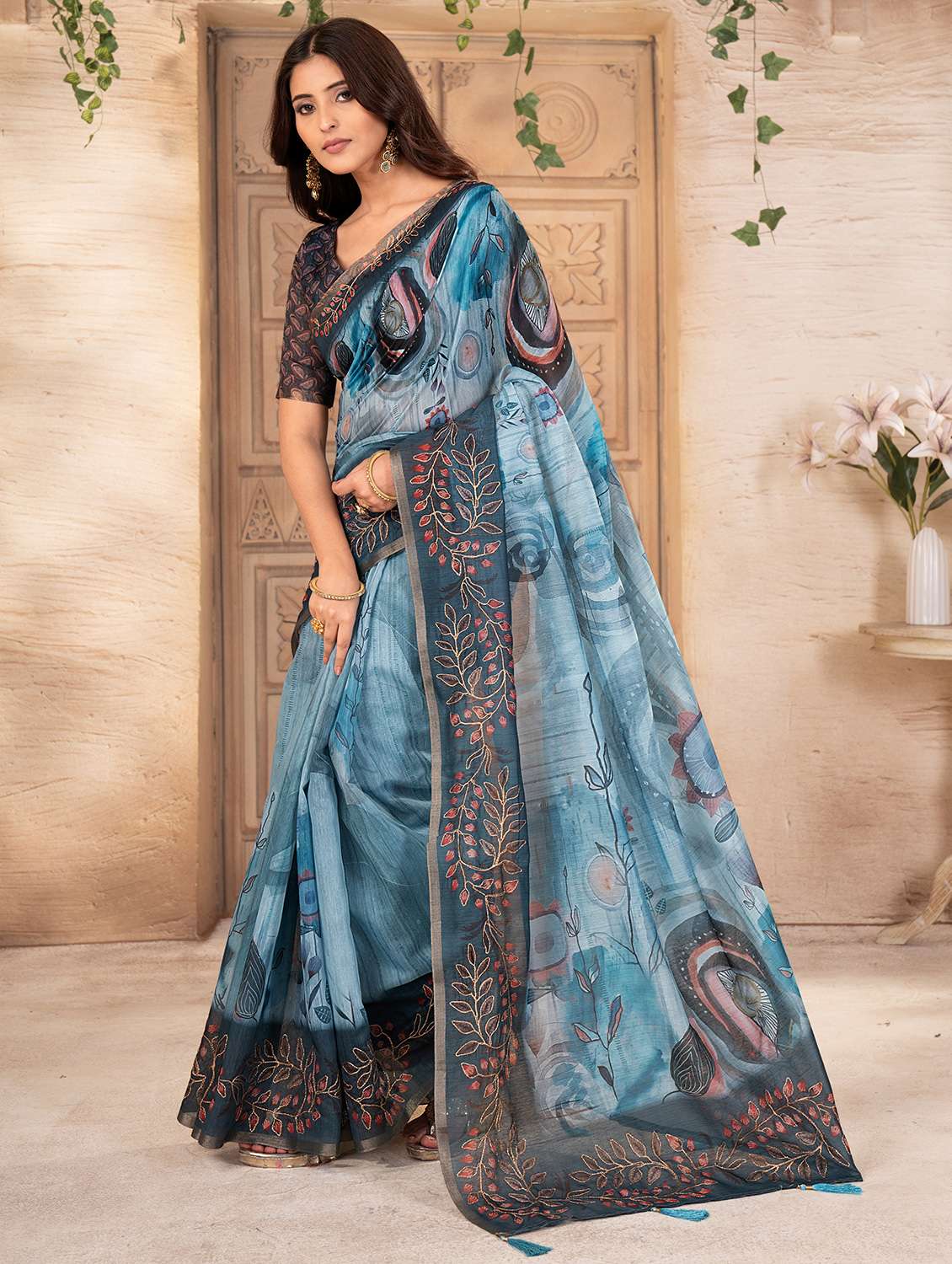 women printed casual wear saree with blouse - 22041080 -  Standard Image - 1