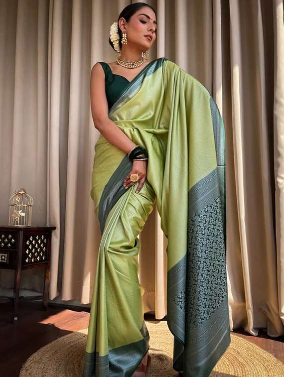 women self design banarasi saree with blouse - 22041100 -  Zoom Image - 0