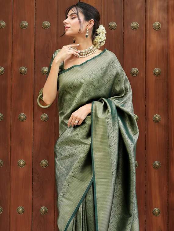 women self design banarasi saree with blouse - 22041112 - Standard Image - 4