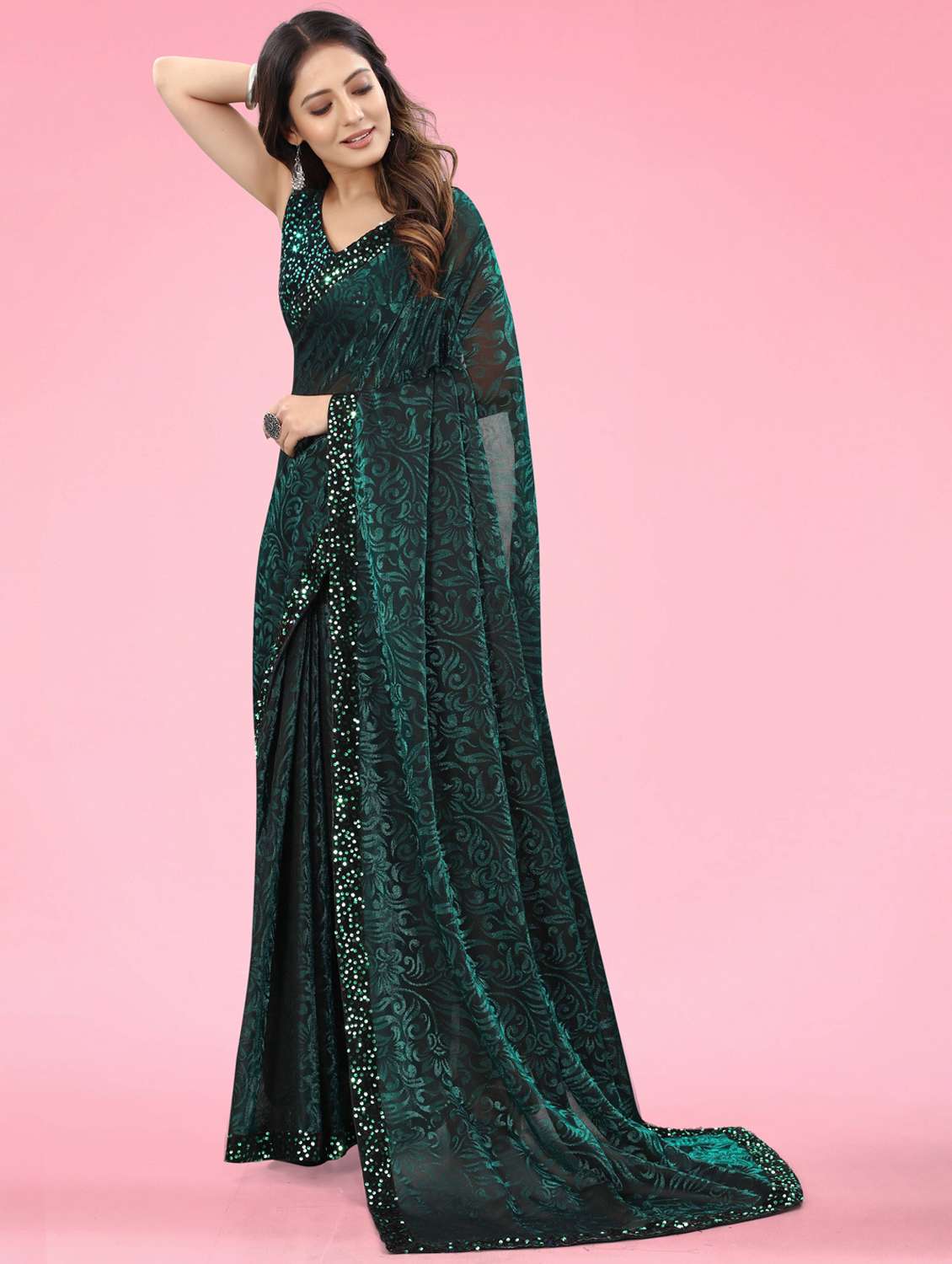 women printed embellished bordered saree with blouse - 22041276 - Standard Image - 1